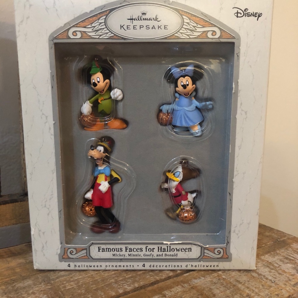 Disney Famous Faces For Halloween
Hallmark